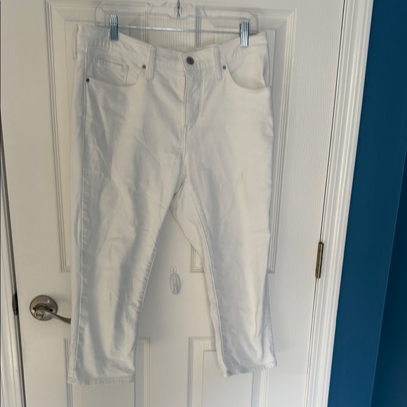 Levi Strauss Women's White Jeans - Picture 1 of 3